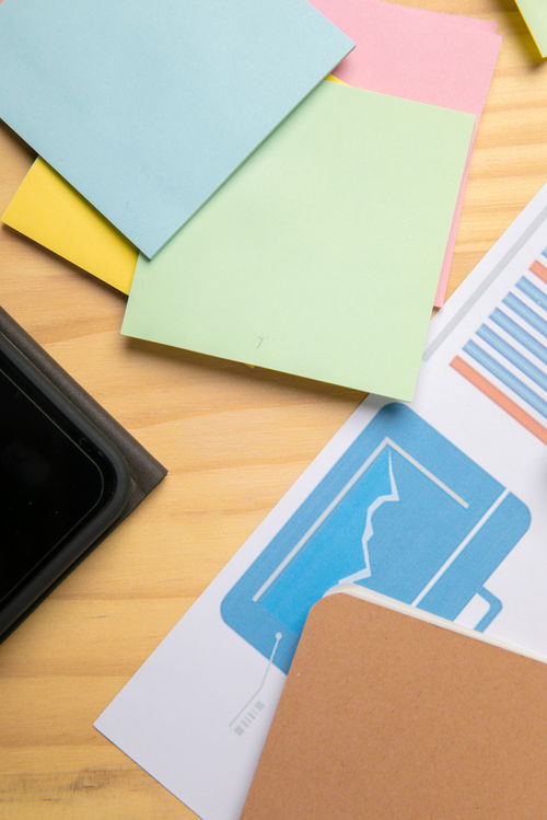 便利貼在商務(wù)辦公攝影中的視覺價(jià)值